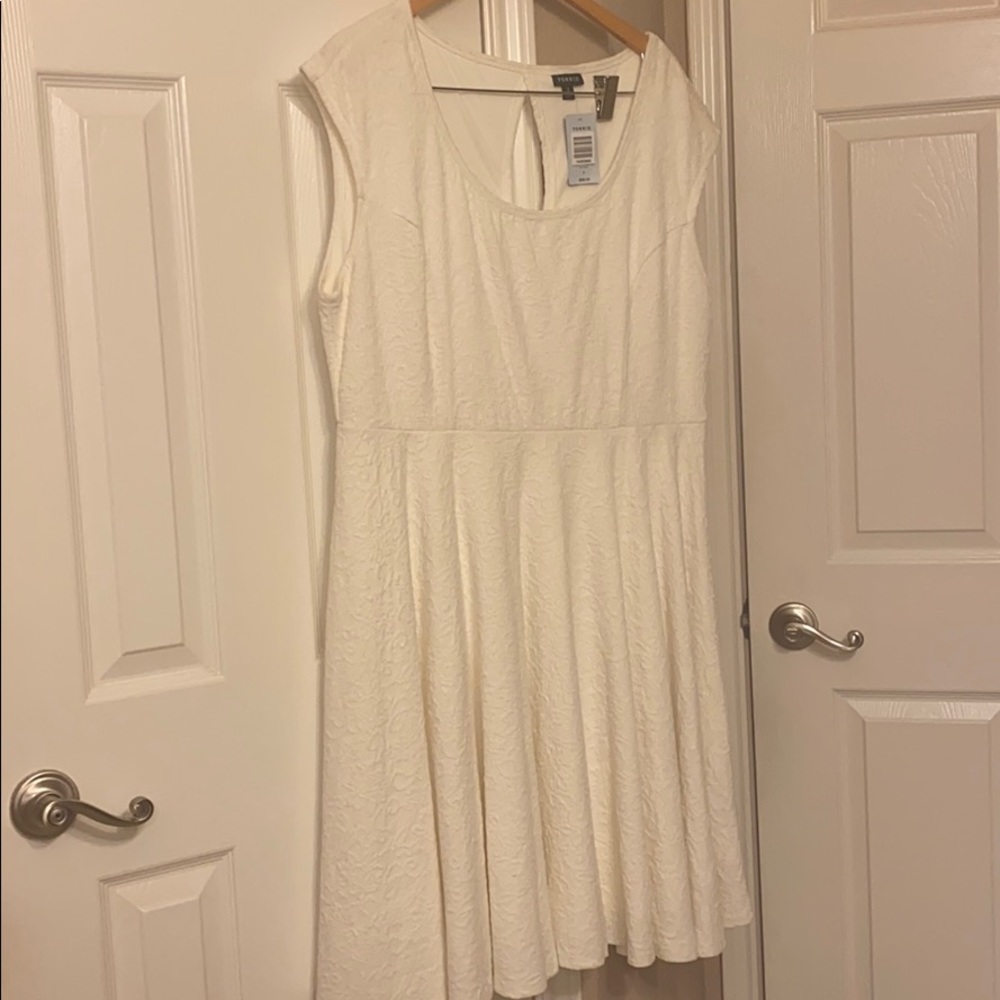 Torrid white dress, NWT, size 3